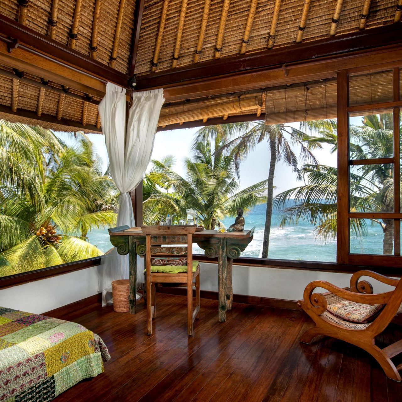 Sunset room with space for a relaxed time